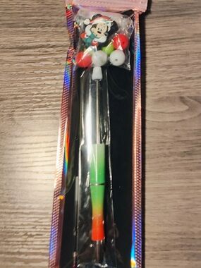 DIY Minnie Mouse Holiday Bead Pen - Red, Green, White